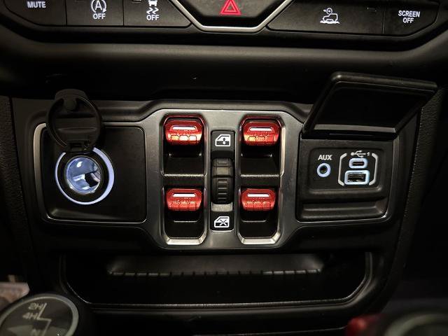 Used 2022 Jeep Gladiator Sport AWD/4WD image 28