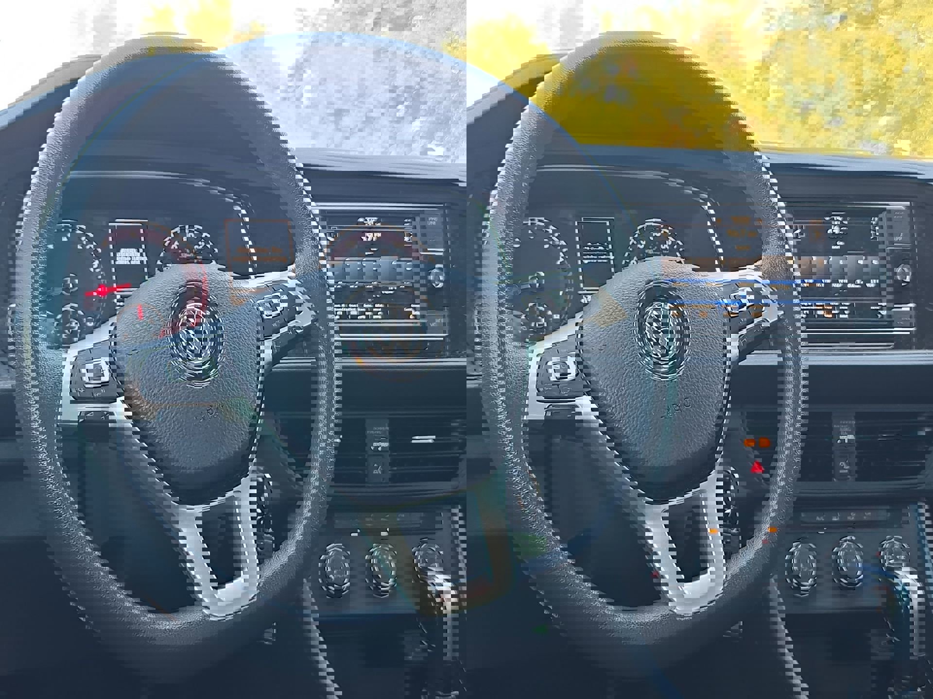 Used 2020 Volkswagen Jetta R-Line image 14