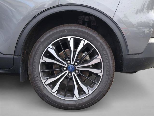Certified 2022 Ford Escape SEL w/ SEL Stealth AWD Package image 29