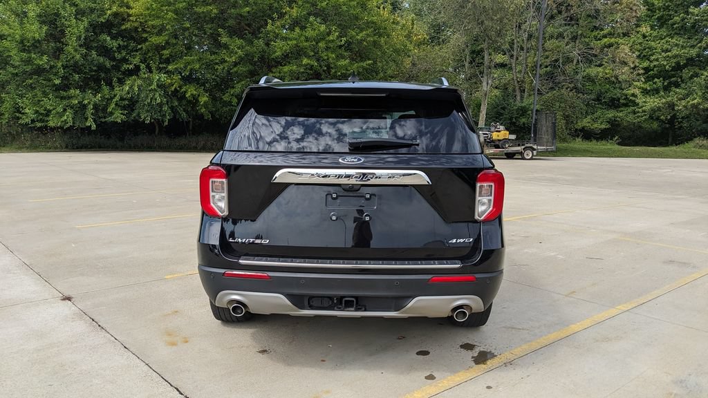 Certified 2024 Ford Explorer Limited w/ Limited Technology Package AWD/4WD image 4