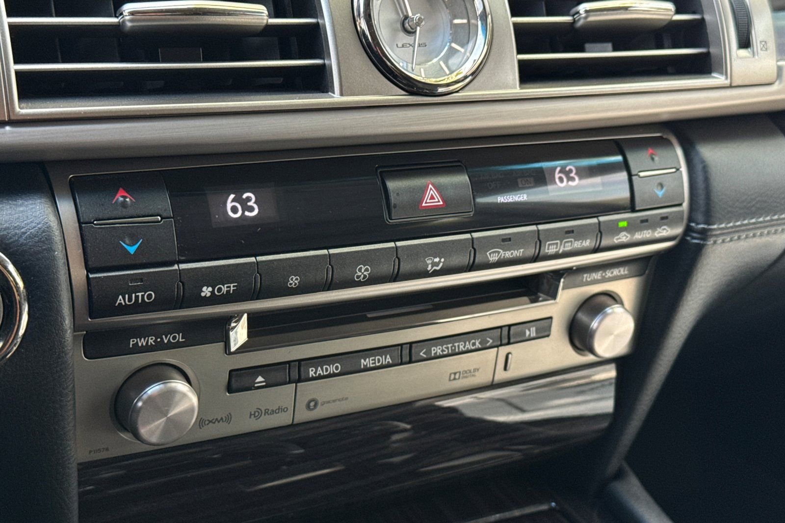 Used 2017 Lexus LS 460 w/ Comfort Package image 23