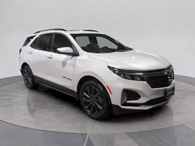 Used 2023 Chevrolet Equinox RS w/ LPO, Floor Liner Package AWD/4WD image 10