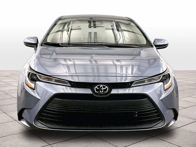 Used 2023 Toyota Corolla LE FWD image 3