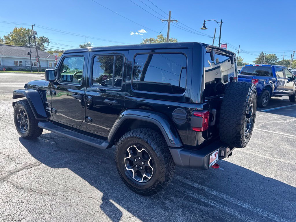 Used 2019 Jeep Wrangler Unlimited Sahara w/ Uconnect 4C Nav & Sound Group AWD/4WD image 6