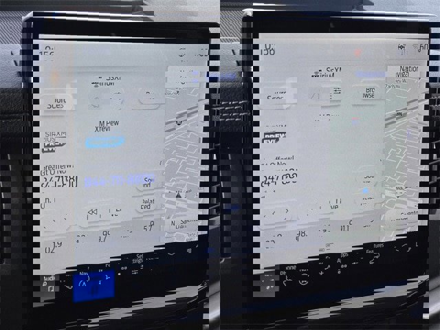 Certified 2024 Ford Expedition XLT image 14