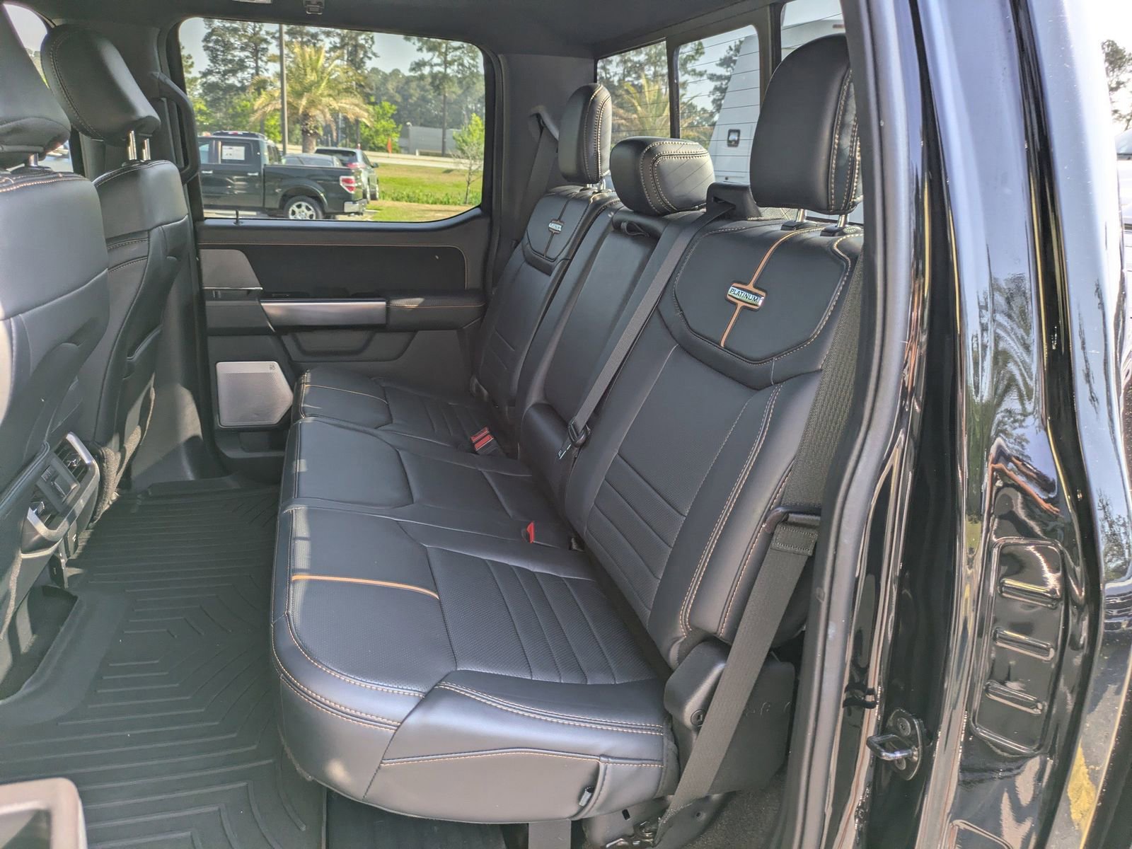 Certified 2022 Ford F150 Platinum w/ Equipment Group 701A High AWD/4WD image 8