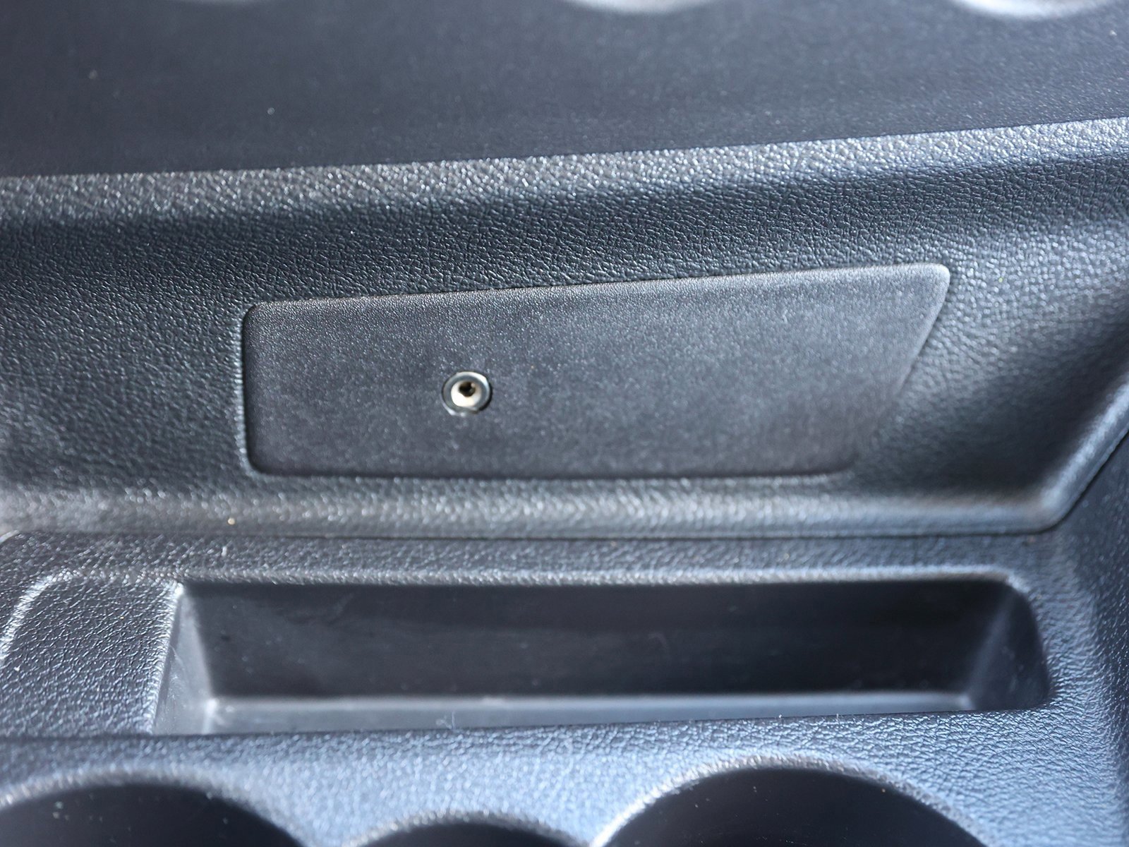 Certified 2019 Ford Transit 150 130 Low Roof image 23