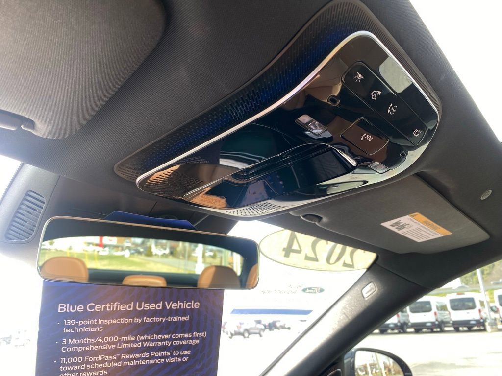 Used 2024 Mercedes-Benz E 350 4MATIC Sedan image 23