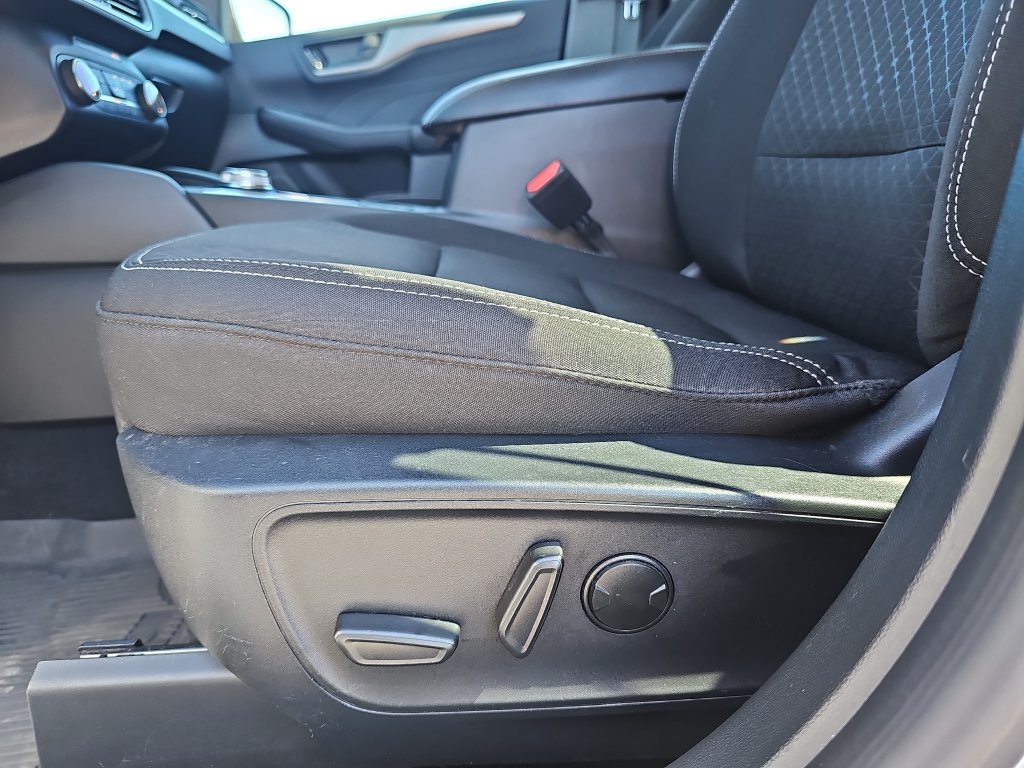 Certified 2024 Ford Escape Active w/ Cold Weather Package FWD image 28