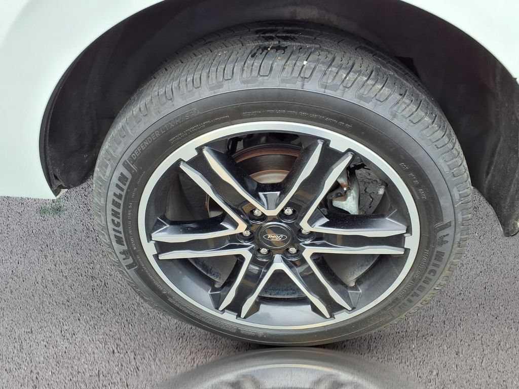Certified 2020 Ford Expedition Limited w/ Equipment Group 303A AWD/4WD image 34