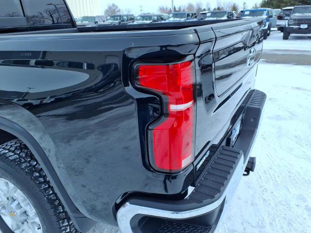 Used 2024 Chevrolet Silverado 3500 LTZ w/ LTZ Convenience Package image 11