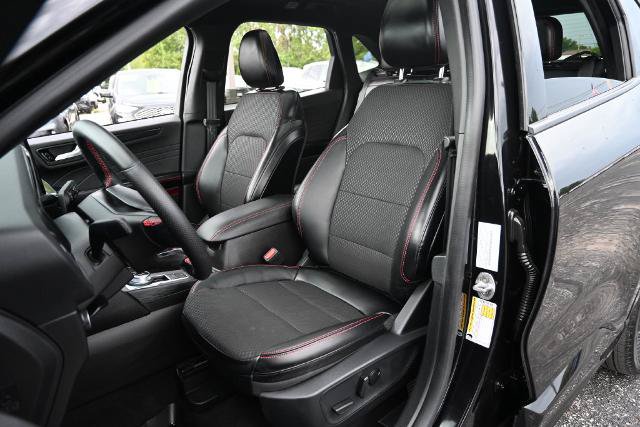 Certified 2024 Ford Escape ST-Line w/ Tech Pack #1 AWD/4WD image 22
