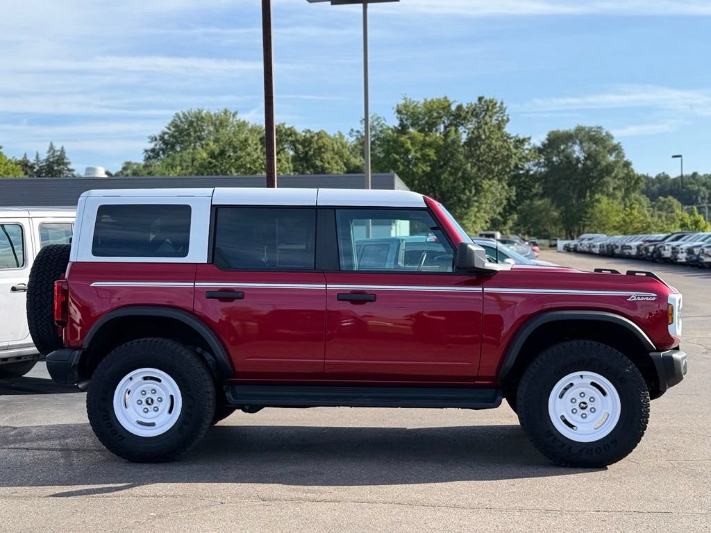Certified 2025 Ford Bronco Heritage Edition AWD/4WD image 35