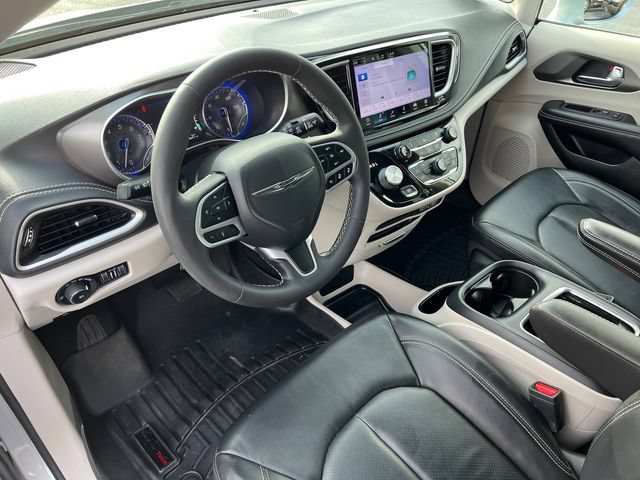 Used 2022 Chrysler Pacifica Touring-L FWD image 29