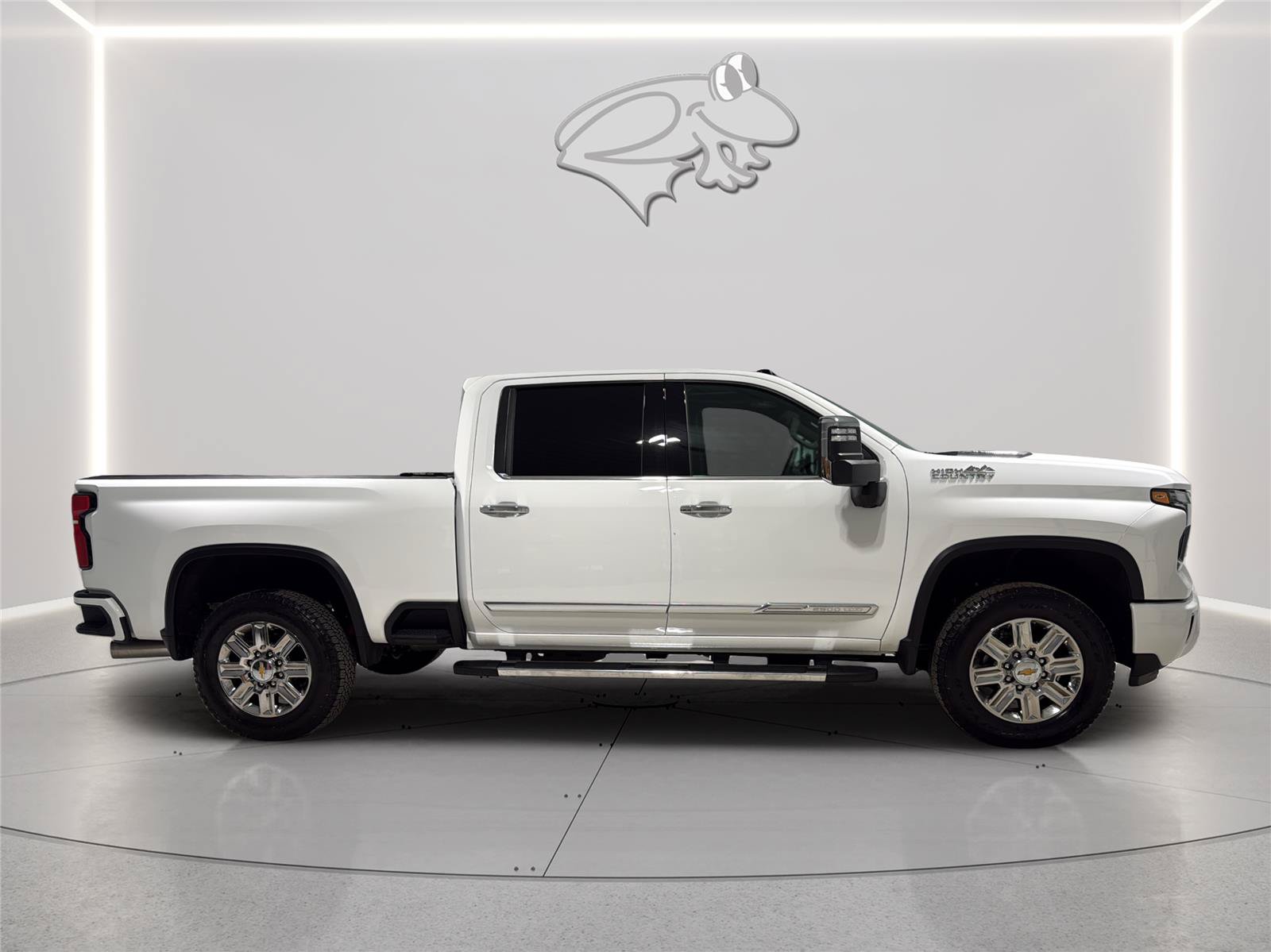 Used 2026 Chevrolet Silverado 2500 High Country w/ Technology Package AWD/4WD image 8