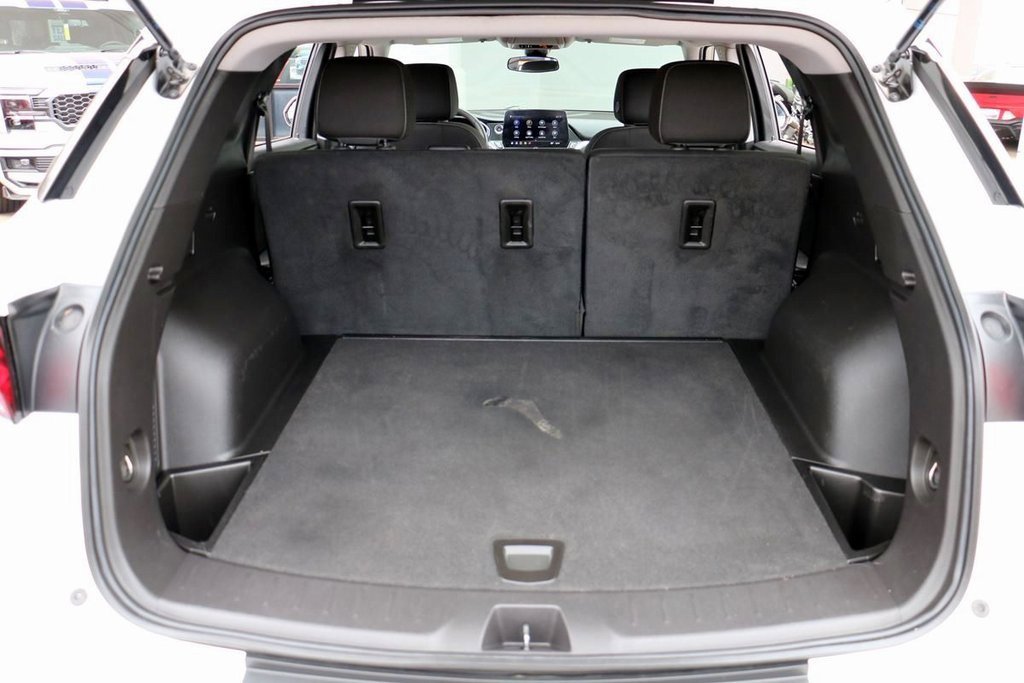 Used 2025 Chevrolet Blazer LT image 34