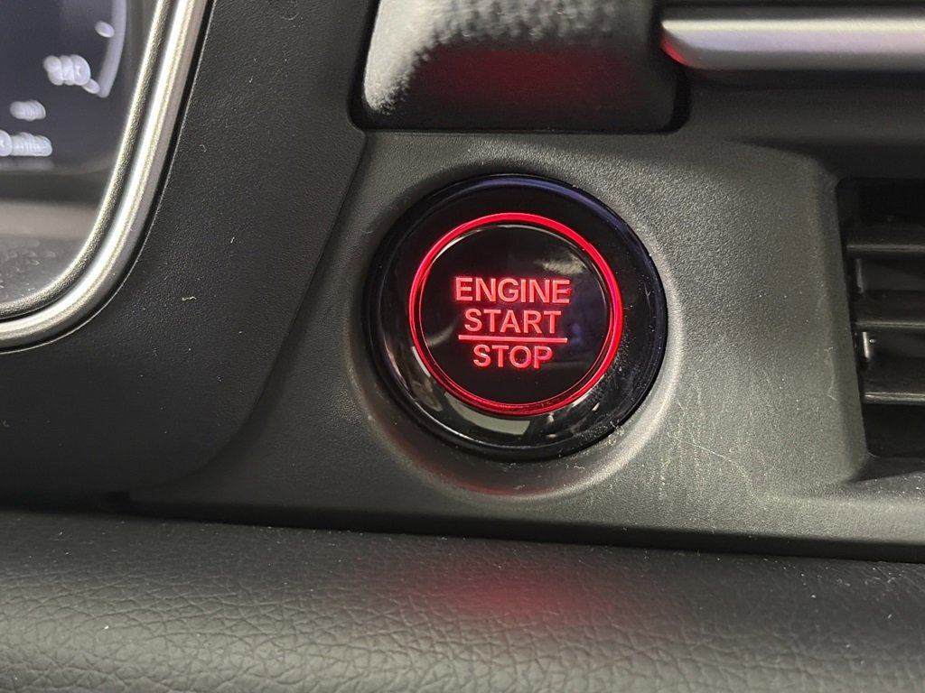 Used 2025 Honda Pilot Elite image 23