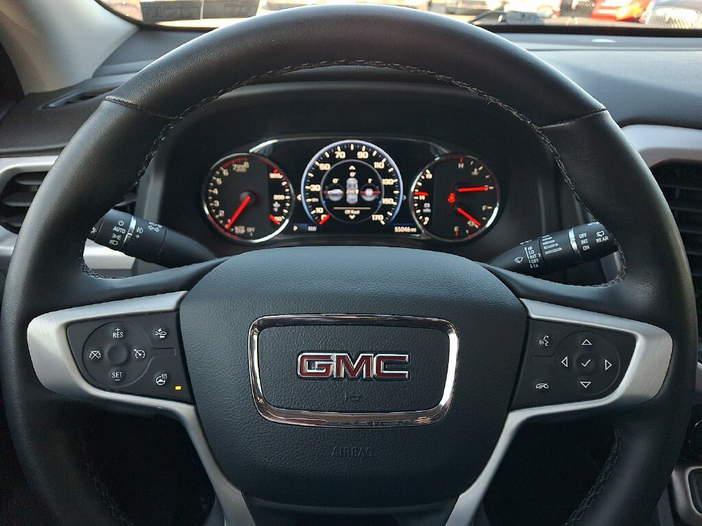 Used 2023 GMC Acadia SLT w/ Technology Package AWD/4WD image 21