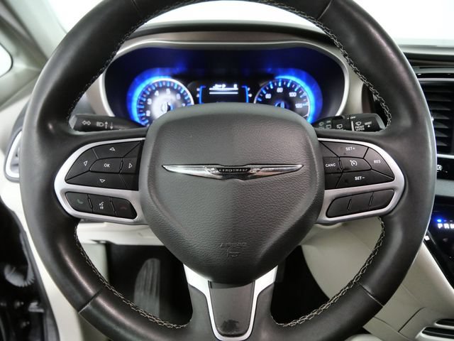 Used 2022 Chrysler Voyager LX FWD image 20
