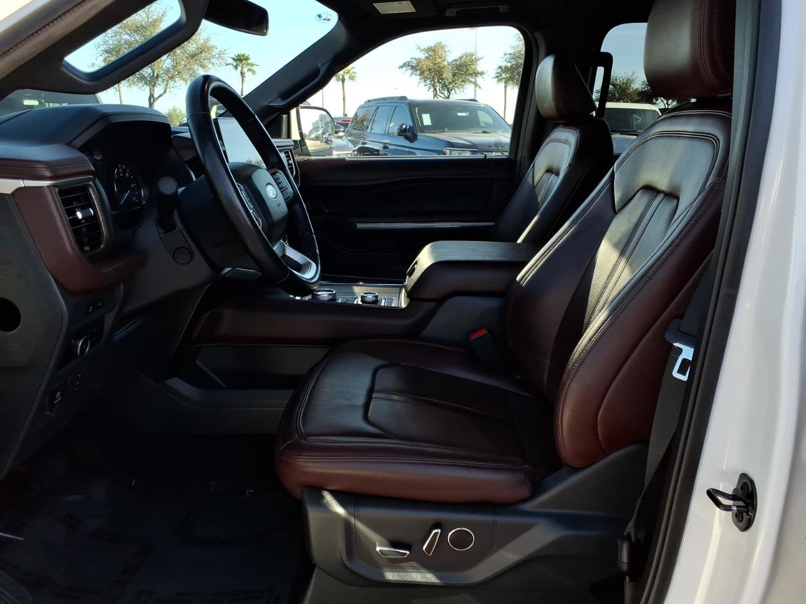 Certified 2024 Ford Expedition Limited image 13