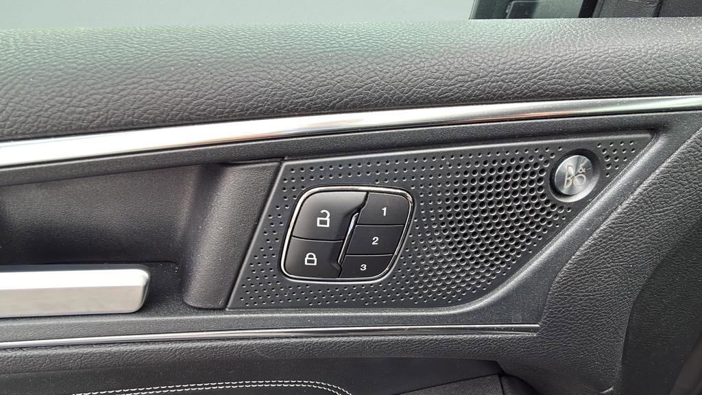 Certified 2024 Ford Edge Titanium AWD/4WD image 33