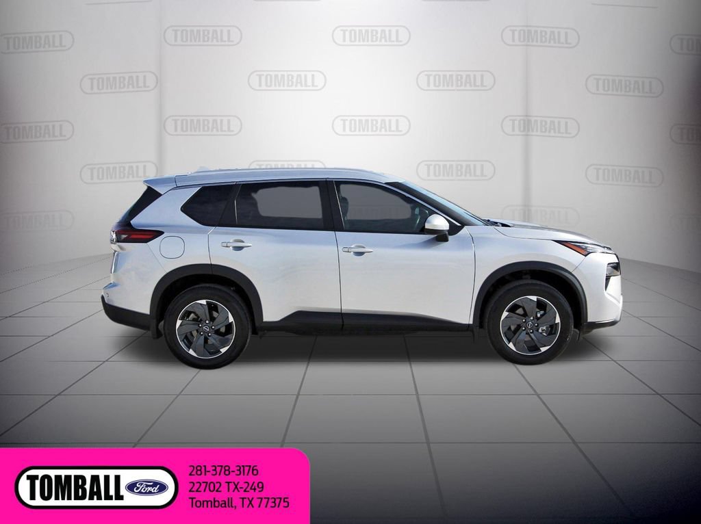 Used 2024 Nissan Rogue SV w/ SV Premium Package FWD image 9