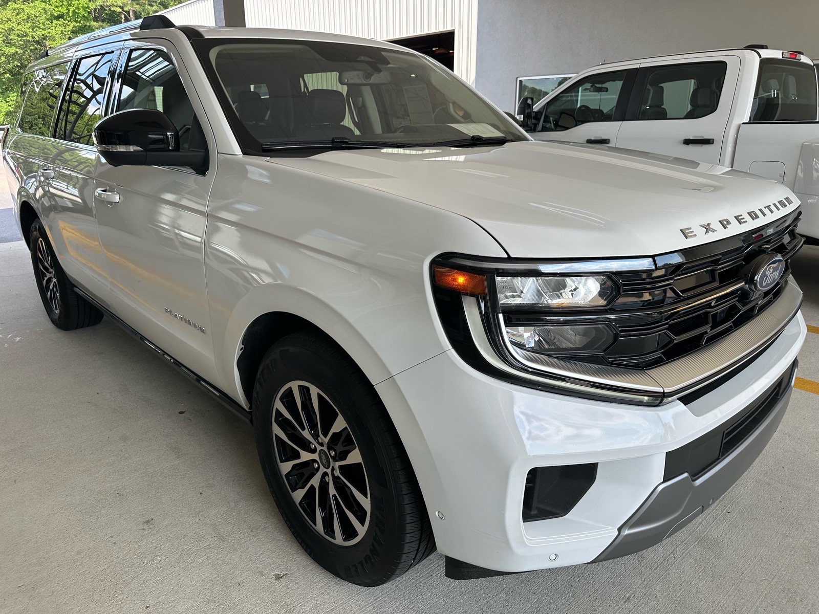 Certified 2025 Ford Expedition Max Platinum AWD/4WD image 10