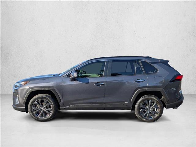 Used 2022 Toyota RAV4 Limited AWD/4WD image 9