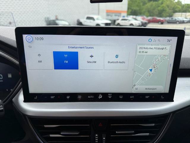 Certified 2023 Ford Escape Platinum w/ Premium Technology Package AWD/4WD image 17
