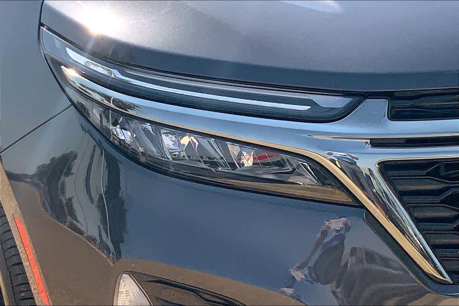 Used 2022 Chevrolet Equinox RS w/ RS Leather Package FWD image 28