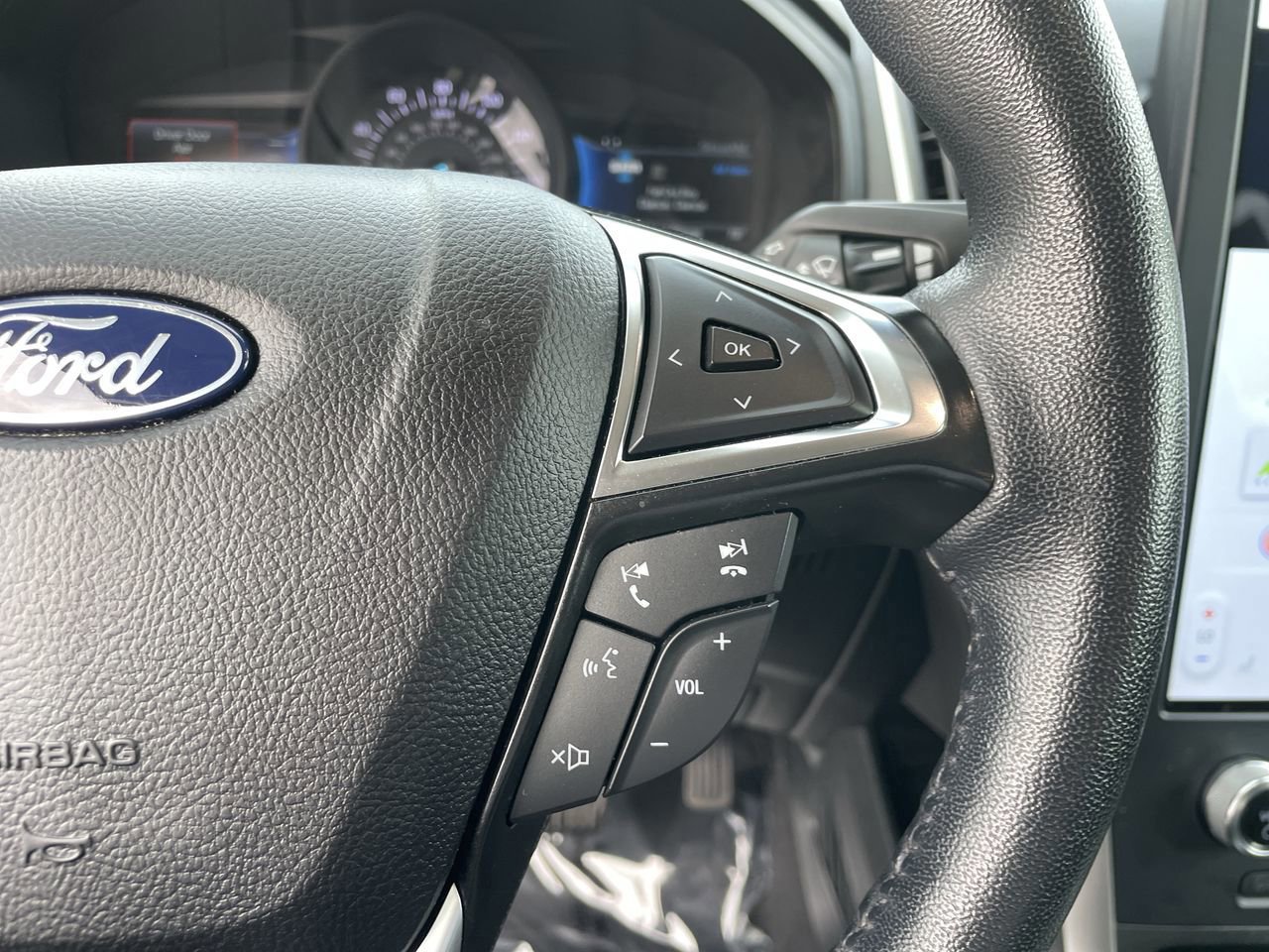 Certified 2023 Ford Edge SEL AWD/4WD image 33