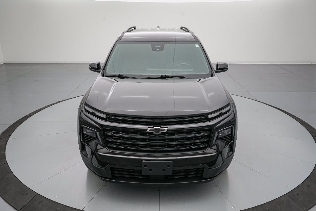 Used 2026 Chevrolet Traverse LT w/ Midnight/Sport Edition AWD/4WD image 9
