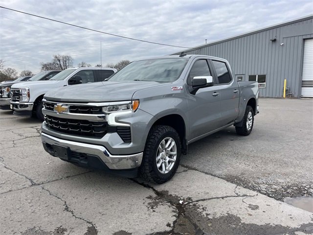 Used 2024 Chevrolet Silverado 1500 LT image 7