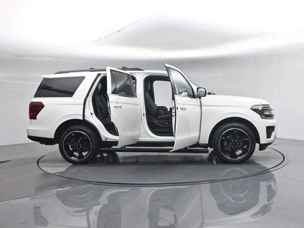 Certified 2023 Ford Expedition Limited AWD/4WD image 5