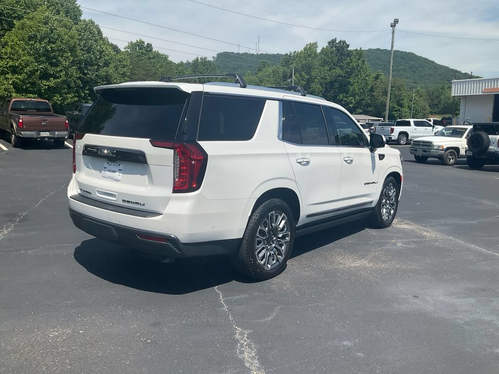Used 2024 GMC Yukon Denali Ultimate AWD/4WD image 5