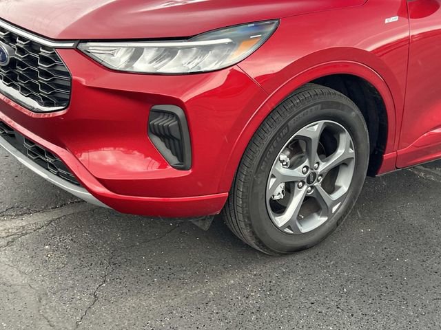 Certified 2024 Ford Escape ST-Line w/ Tech Pack #1 AWD/4WD image 8