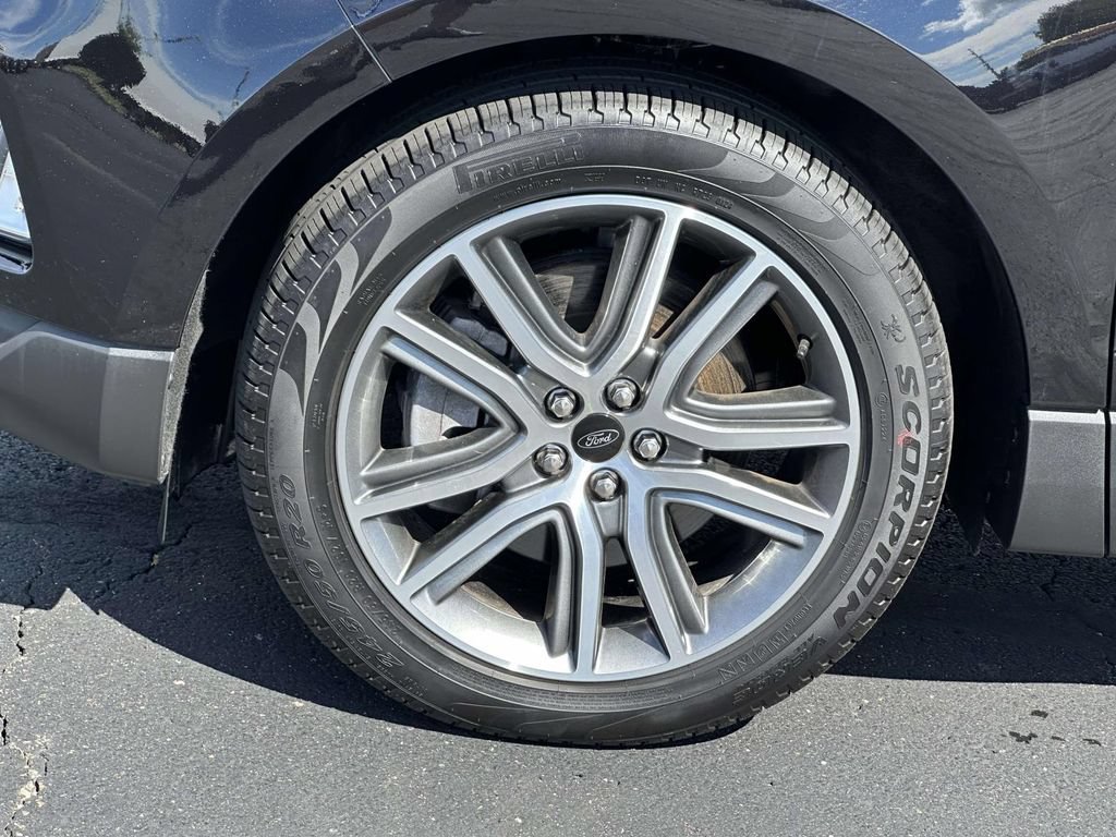Certified 2024 Ford Edge Titanium w/ Equipment Group 301A AWD/4WD image 8