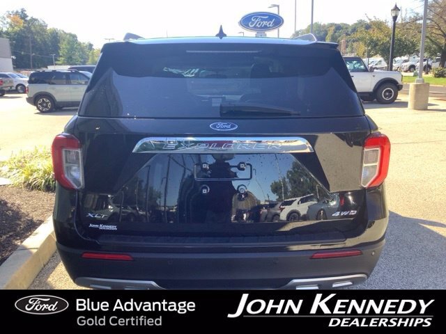 Certified 2023 Ford Explorer XLT w/ Equipment Group 202A AWD/4WD image 4