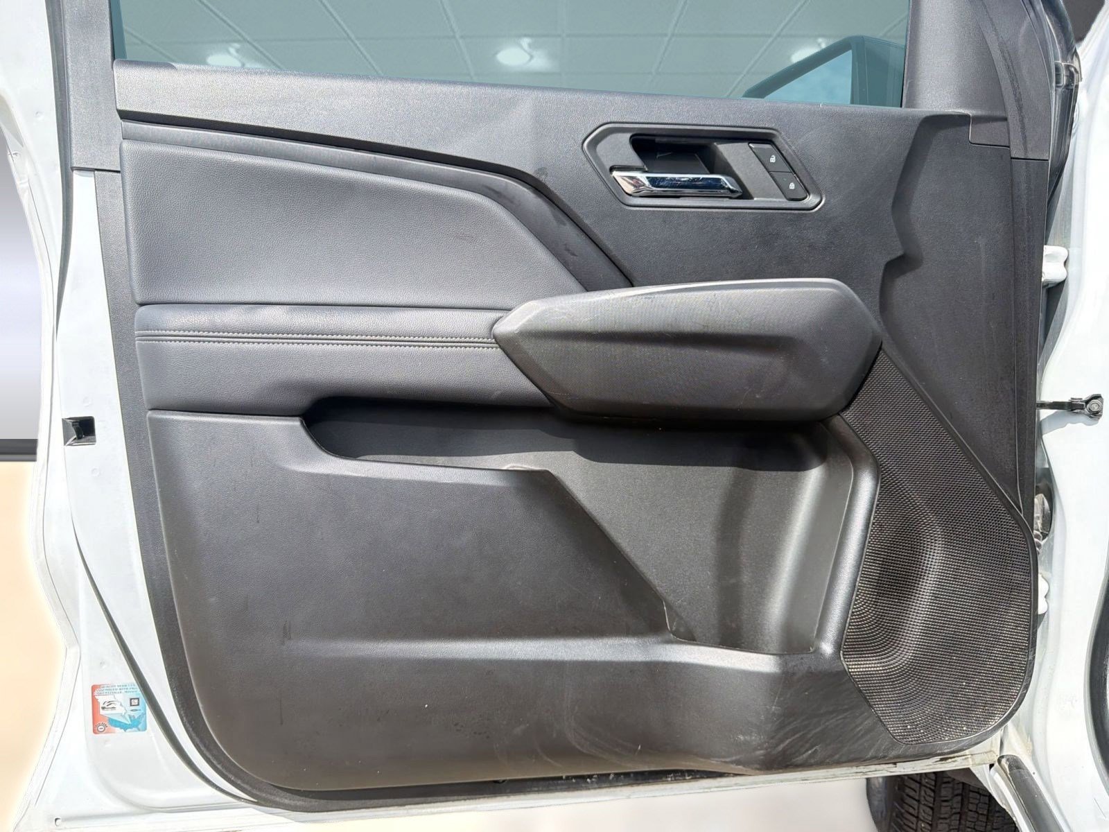 Used 2024 Chevrolet Colorado LT w/ LT Convenience Package II AWD/4WD image 20