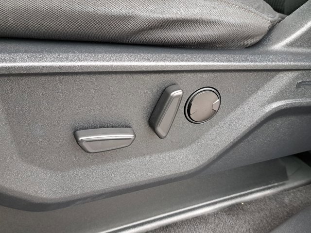 Certified 2022 Ford F150 XLT w/ Equipment Group 302A High image 21