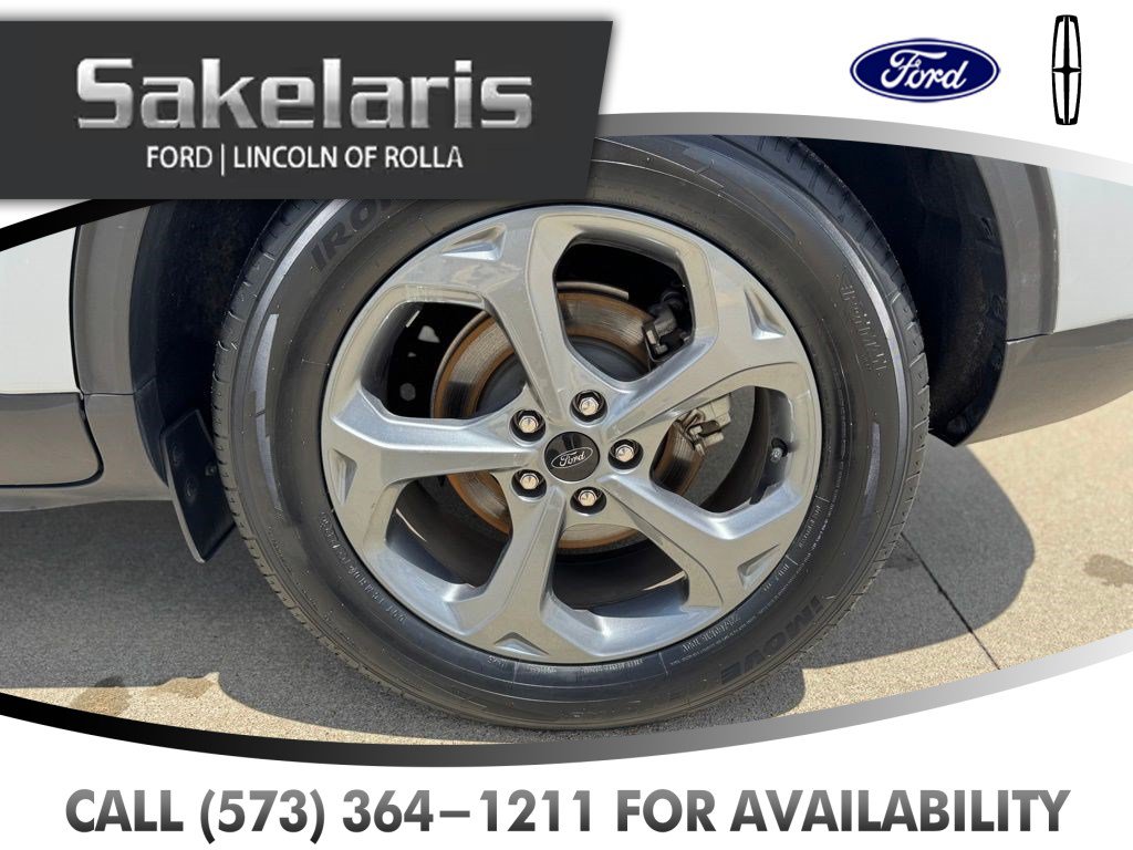 Certified 2025 Ford Escape ST-Line AWD/4WD image 9