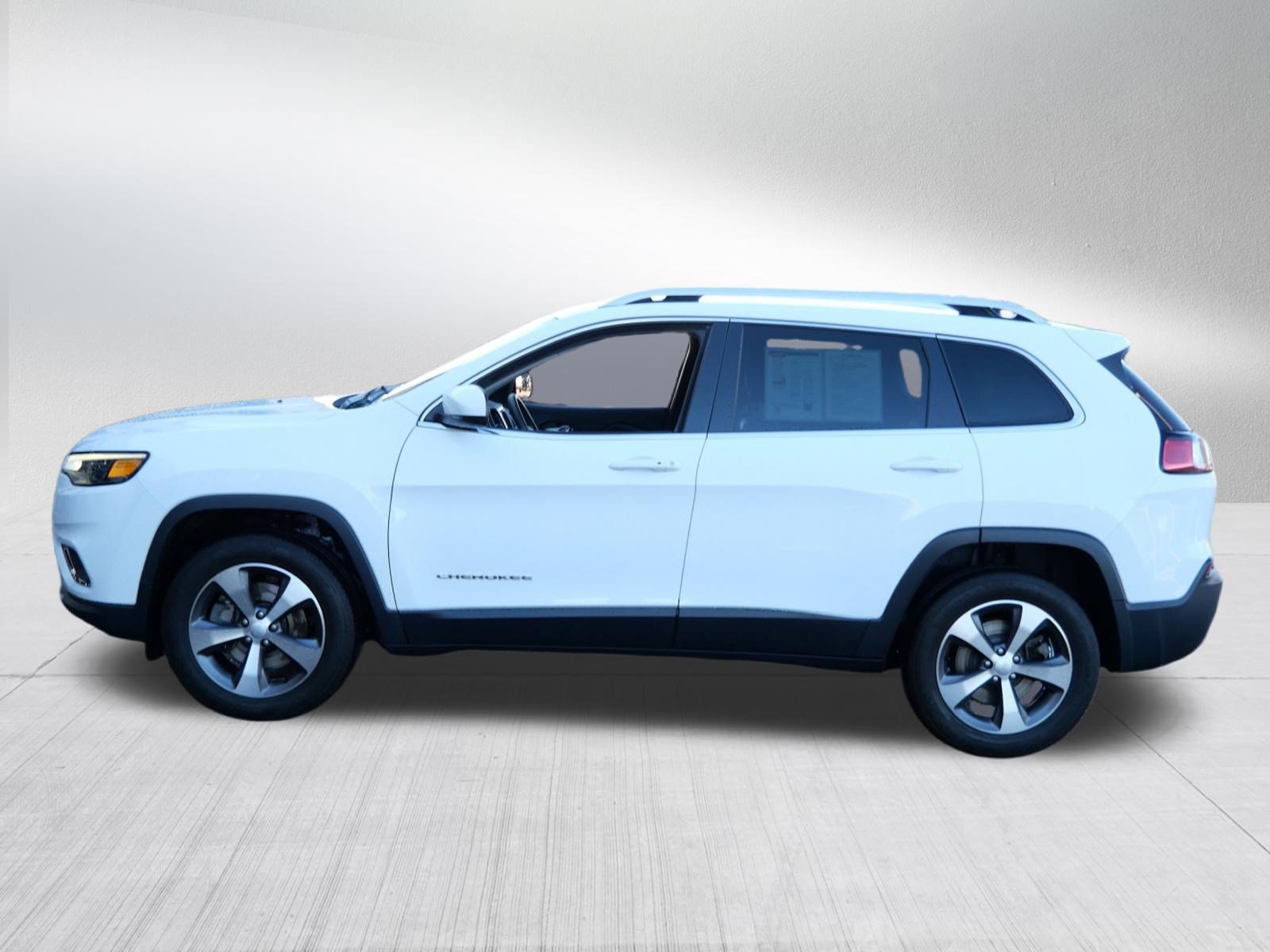 Used 2020 Jeep Cherokee Limited AWD/4WD image 4