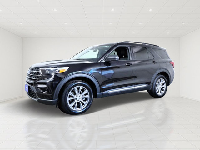 Certified 2023 Ford Explorer XLT w/ Equipment Group 202A AWD/4WD image 2