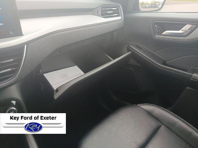 Certified 2024 Ford Escape Platinum AWD/4WD image 35