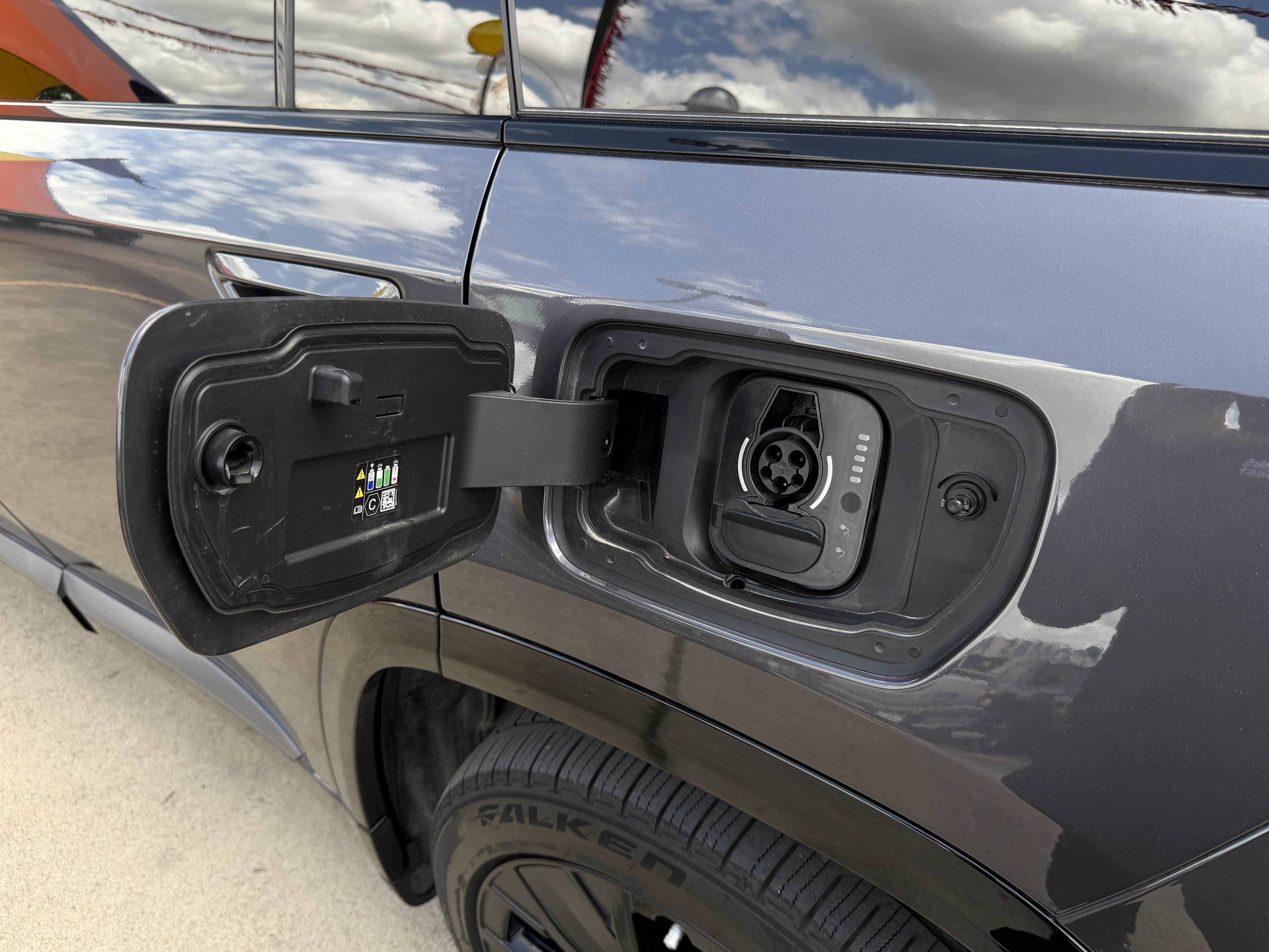 Used 2024 Jeep Wagoneer Launch Edition image 9