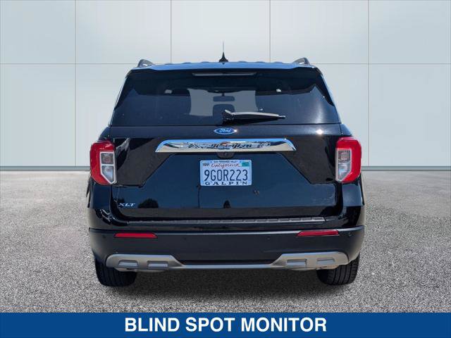 Certified 2023 Ford Explorer XLT w/ Equipment Group 202A RWD image 4