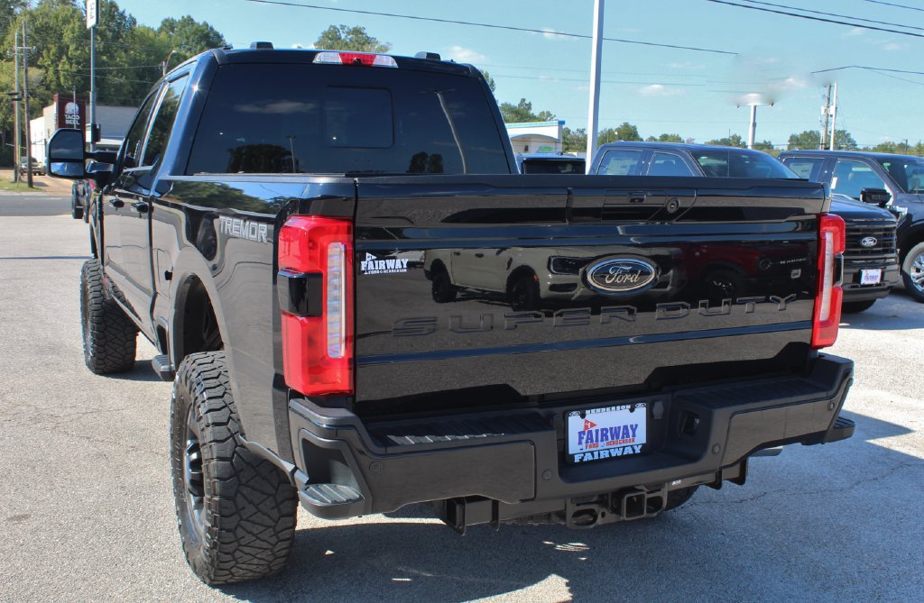 Certified 2024 Ford F250 Lariat w/ Lariat Ultimate Package AWD/4WD image 15