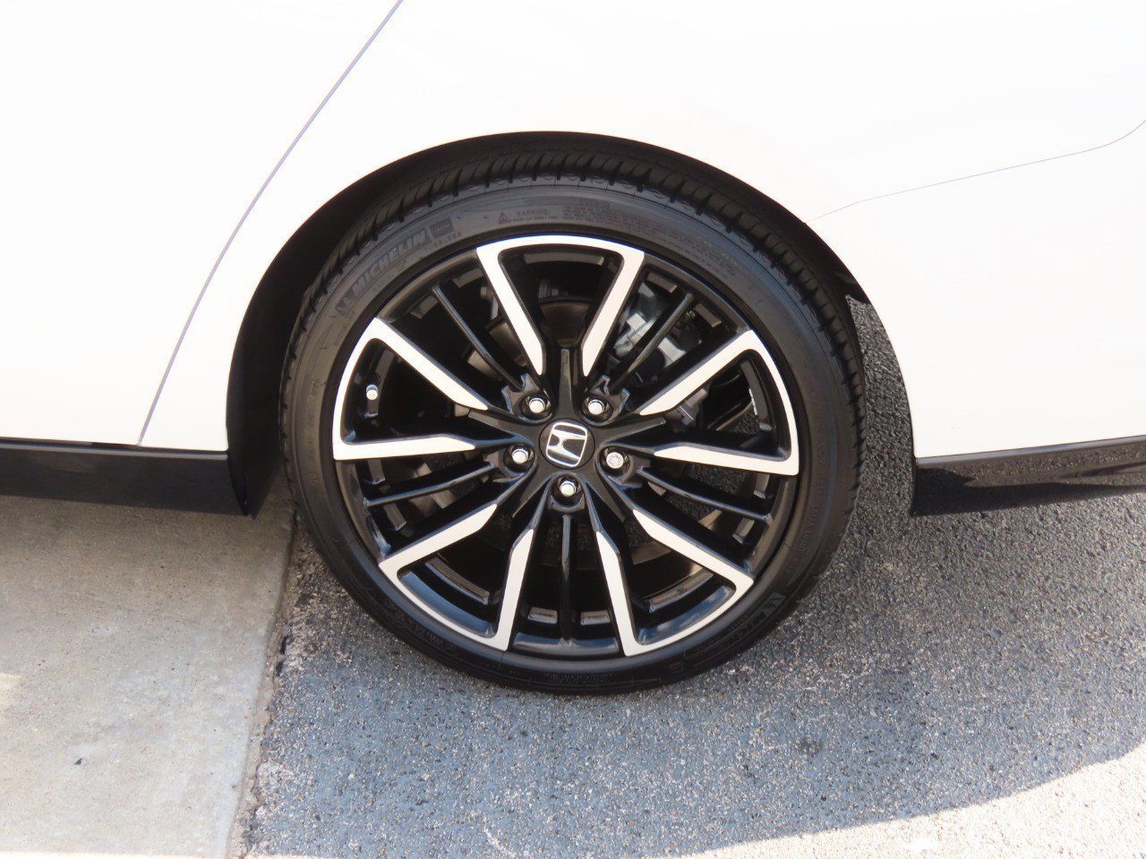 Used 2025 Honda Accord Touring image 15