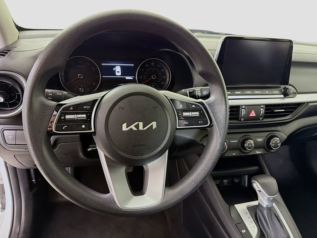 Used 2024 Kia Forte LXS FWD image 15