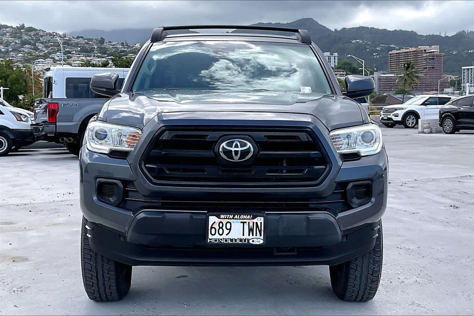 Used 2018 Toyota Tacoma SR5 RWD image 6